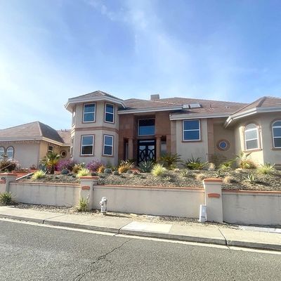 1034 Turquoise Dr, Hercules, CA 94547