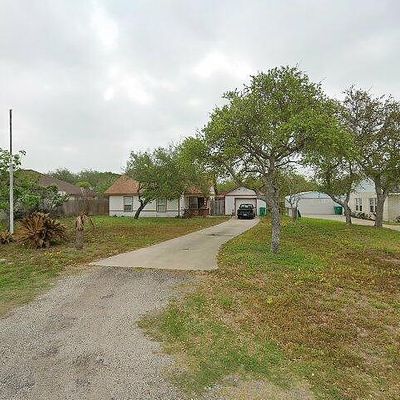 1035 S Saunders St, Aransas Pass, TX 78336