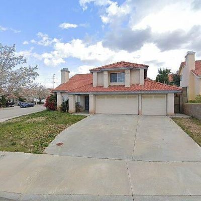 1036 Date Palm Dr, Palmdale, CA 93551