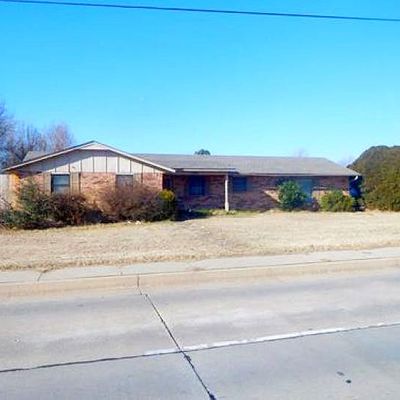 1038 Cambridge Dr, Yukon, OK 73099