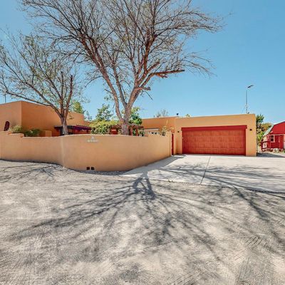 1039 W Meadowlark Ln, Corrales, NM 87048