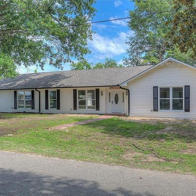 104 Brandon St, Edgewood, TX 75117