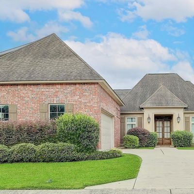 104 Gated Trinity Ct, Lafayette, LA 70506