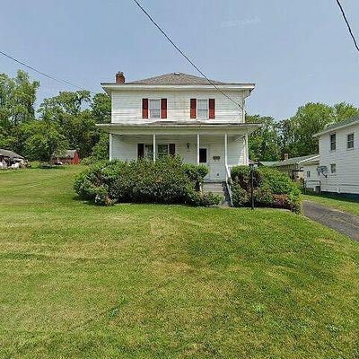 104 Harbison Ave, Masontown, PA 15461