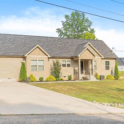 104 Laken Ln, Dickson, TN 37055