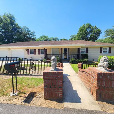 104 Richardson St, Byron, GA 31008