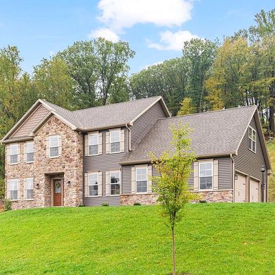 104 Stone Arch Dr, Marysville, PA 17053