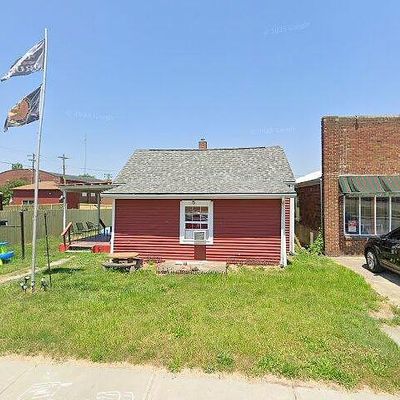 104 W Pearl St, Trafalgar, IN 46181