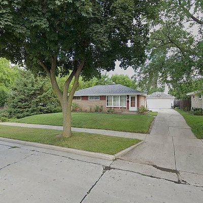 10412 W Sheridan Ave, Milwaukee, WI 53225