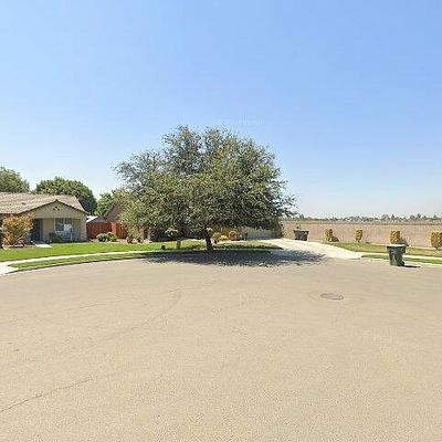 1043 W Reese Ct, Visalia, CA 93277