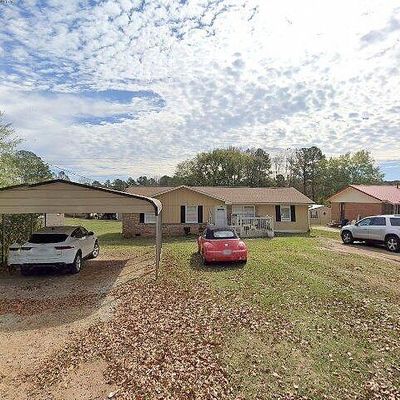 1044 Porter Dr, Elberton, GA 30635