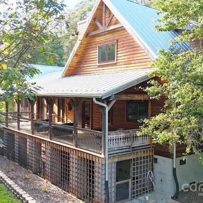 1048 S River Rd, Sylva, NC 28779