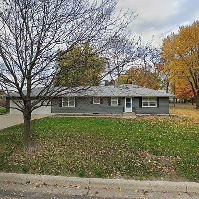 105 16 Th St E, Glencoe, MN 55336