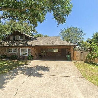 105 E Windsor Dr, Thibodaux, LA 70301