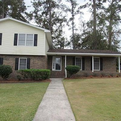 105 Fairway Dr, Valdosta, GA 31605