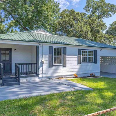 105 Nw Gilliland Rd, Pensacola, FL 32507