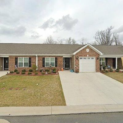 105 Oak Ridge Dr, High Point, NC 27263