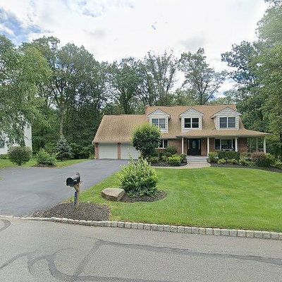 105 Oakdale Rd, Chester, NJ 07930