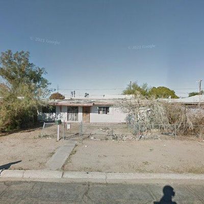 1050 W Rosewood Dr, Yuma, AZ 85364