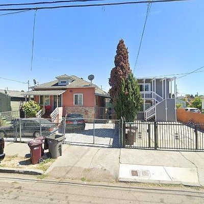 1054 71 St Ave, Oakland, CA 94621