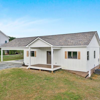 1055 Park Mountain Ter, Huddleston, VA 24104