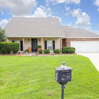 10567 Purple Martin Ct, Denham Springs, LA 70726