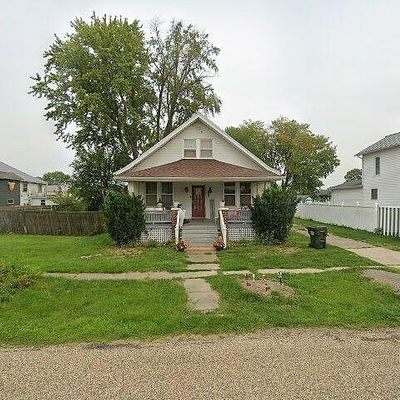 106 E Michigan St, Danville, IA 52623