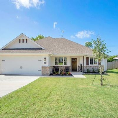 106 Thode St, Whitesboro, TX 76273