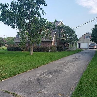 10630 N H St, La Porte, TX 77571