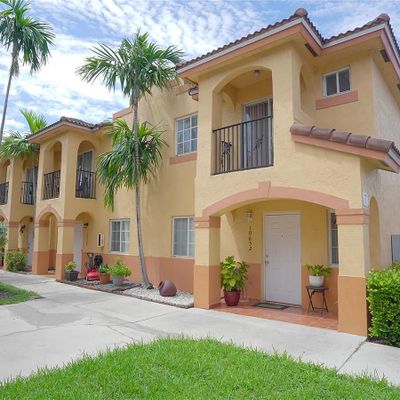 10652 Nw 87th Ct, Hialeah Gardens, FL 33018