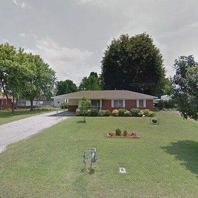 1066 Midway Rd, Hoxie, AR 72433