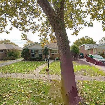 10675 Fairfield St, Westchester, IL 60154