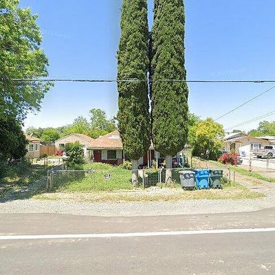 1069 Grand Ave, Olivehurst, CA 95961