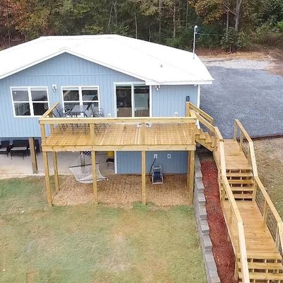 107 Mulberry Dr, Deatsville, AL 36022