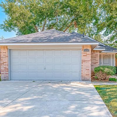 10743 Parkland Woods Dr, Sugar Land, TX 77498