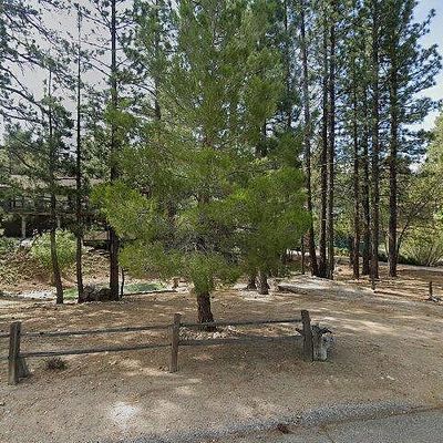 1076 Eagle Mountain Dr, Big Bear City, CA 92314