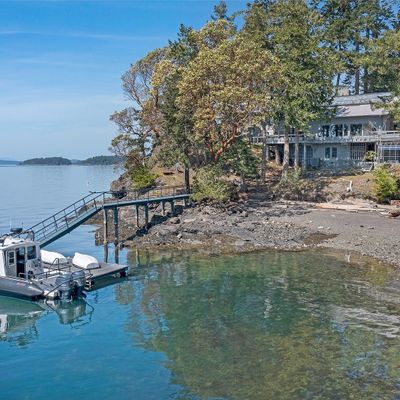 1077 Parks Bay Dr, Shaw Island, WA 98286