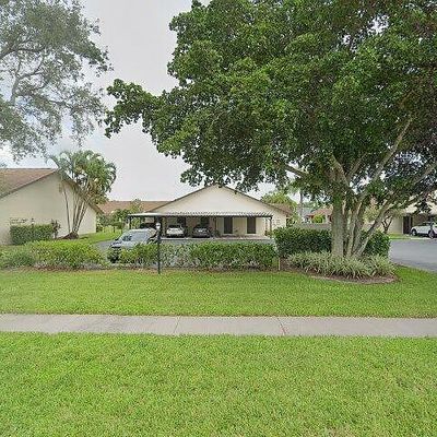 10772 Regent Cir, Naples, FL 34109