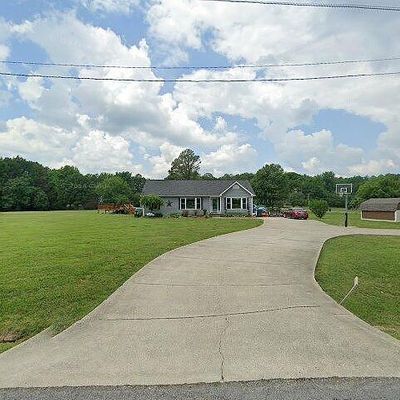 1185 Old Nashville Hwy, Mc Ewen, TN 37101