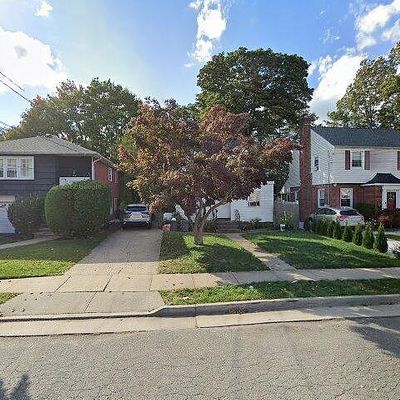 119 Broadfield Rd, Hempstead, NY 11550