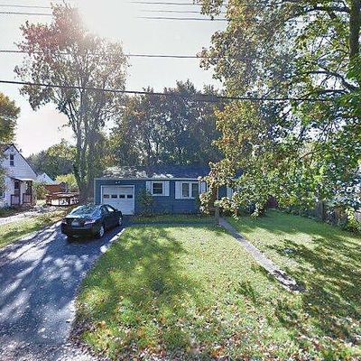 119 Hoover Dr, Syracuse, NY 13205