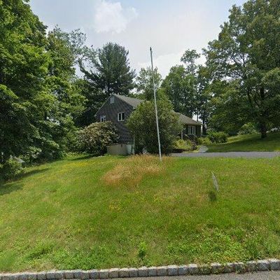 12 Apple Tree Ln, Morris Plains, NJ 07950