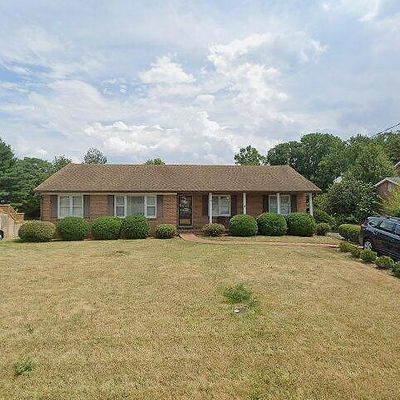 12 Battletown Dr, Berryville, VA 22611