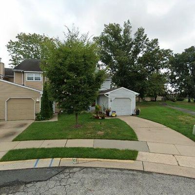 12 Pamlico Ct, Bordentown, NJ 08505