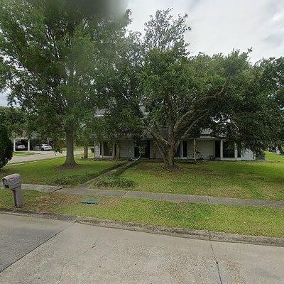 120 Louis Dr, Houma, LA 70364