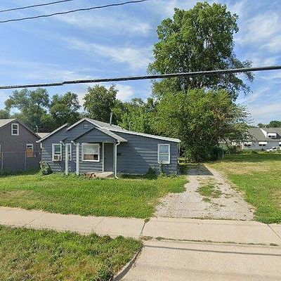 1202 E 23 Rd St S, Independence, MO 64055