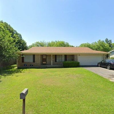 1203 Crestwood Dr, Cleburne, TX 76033