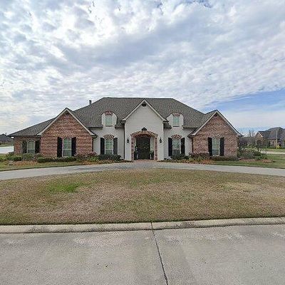 1203 Rosedown Dr, Thibodaux, LA 70301