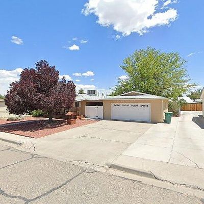 1208 Iris Dr, Aztec, NM 87410