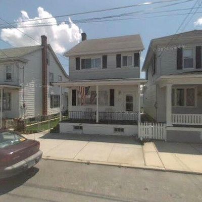 121 E Hazard St, Summit Hill, PA 18250